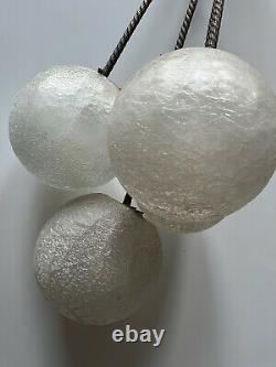 ART DÉCO Lustre en métal à ruban avec 4 globes en verre givré Dlg MULLER Frères