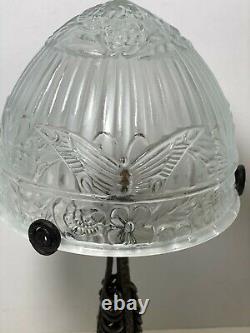 Ancienne Lampe Fer Forgé art déco, Dôme en verre moulé décors papillons