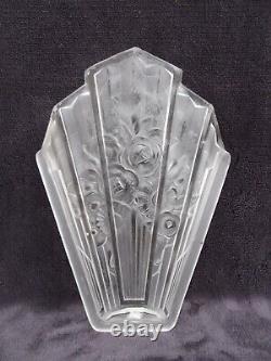 Ancienne grande plaque applique en verre des HANOTS art déco à decor de fleurs 1