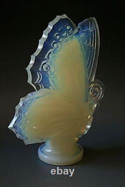 Art Deco Sabino Papillon Verre Opalescent Mascotte / Figurine Voiture