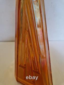 Art déco Grand flacon en verre moulé orange irisé H. 27 cm ca 1930