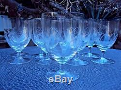 Baccarat lot de 9 verres à eau en cristal gravé Art Déco début 20 ème