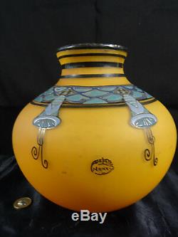 Beau vase pâte de verre décor émaillé signé DELATTE NANCY art déco