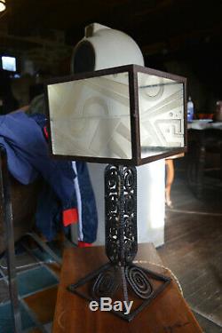 Belle Lampe en Fer Forgé de Style Art Déco Verres Dépolis Epoque 1930