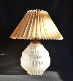 Belle lampe en verre art déco des années 1920 1930 1940