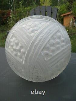 Boule de lustre des HANOTS modèle au Turban Art Déco diamètre 25 cm