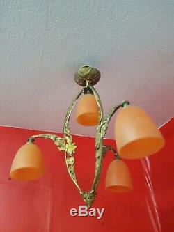 Chandelier Lustre art deco a 4 tulipes en bronze doré et pate verre schneider