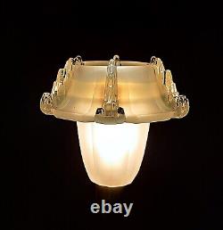 EZAN (Groupe EJG) paire de coupelles de lustre Art Deco verre opalescent