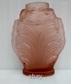 Edmond ETLING Ancien Vase Femmes nymphes Art Déco verre rose pressé moulé