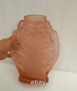 Edmond ETLING Ancien Vase Femmes nymphes Art Déco verre rose pressé moulé