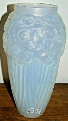 Etling Edmond Opalescent Glass Vase Monnaie Du Pape Art Deco 1930