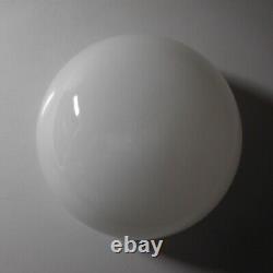 Globe rond plafonnier éclairage vintage art déco blanc verre opalin France N8804