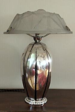Grande lampe art déco verre 1930 numéroté et signé Degué, moderniste