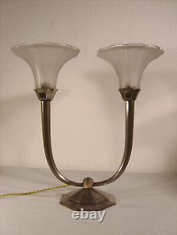 Grande paire de lampes doubles art déco bronze argenté & tulipes en verre pressé