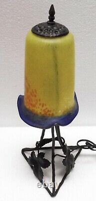 Jolie LAMPE CHAMPIGNON fer forgé art-déco tulipe pâte de verre couleur