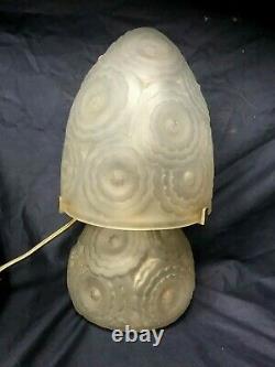 LAMPE CHAMPIGNON Pierre D'AVESN signée art déco1930 verre moulé no lalique daum