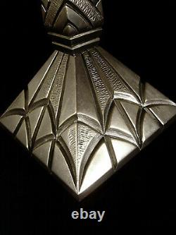 Lampe Art Déco Moderniste En Bronze Nickelé Et Cube En Verre Taillé 1930