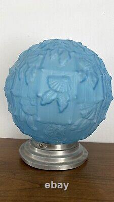 Lampe Plafonnier art déco Globe en pâte de verre bleue pressé Moulé 1930