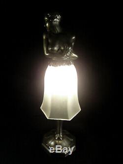 Lampe Statuette Art Déco Courtisane En Fonte Dart Et Verre Pressé 1930