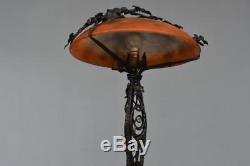 Lampe de table fer forgé et pâte de verre Schneider au lierre Art déco 1930 par