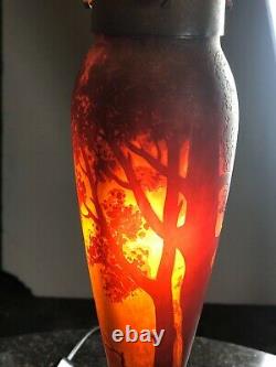 Lampe en pâte de verre époque Art déco, pied signé Muller et frères ht 54 cm