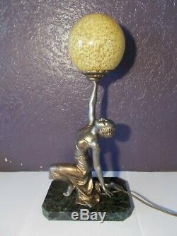 Lampe veilleuse art deco 1930 femme danseuse sculpture antique lamp figurine 30s