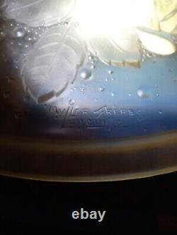 Lustre verre moulé pressé Muller frères monture bronze art déco pâte de verre