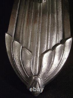Paire D'appliques Art Déco En Bronze Nickelé & Coupelles En Verre Presse 1930