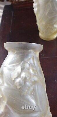 Paire De Vase Art Deco Espaivet No Lalique En Ouraline Verre Presse Parfait Etat