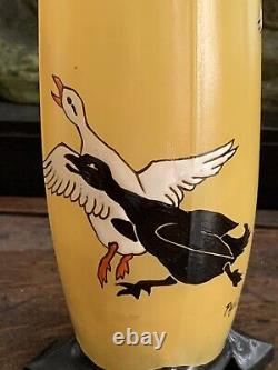 Vase en verre émaillé 1920's art déco envolée de canards signé Paul Dupont