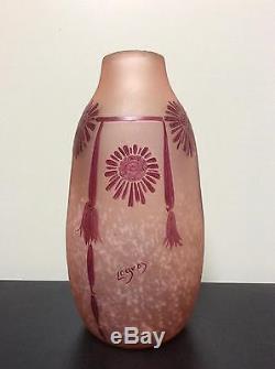 Vase pâte de verre dégagée à l'acide décor floral émaillé signé Legras Art Déco